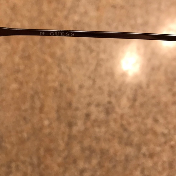 GUESS SUNGLASSES - Picture 3 of 6